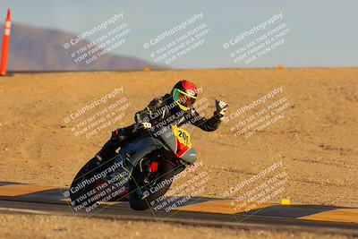 media/Dec-16-2023-CVMA (Sat) [[bb38a358a2]]/Race 13 Amateur Supersport Middleweight/